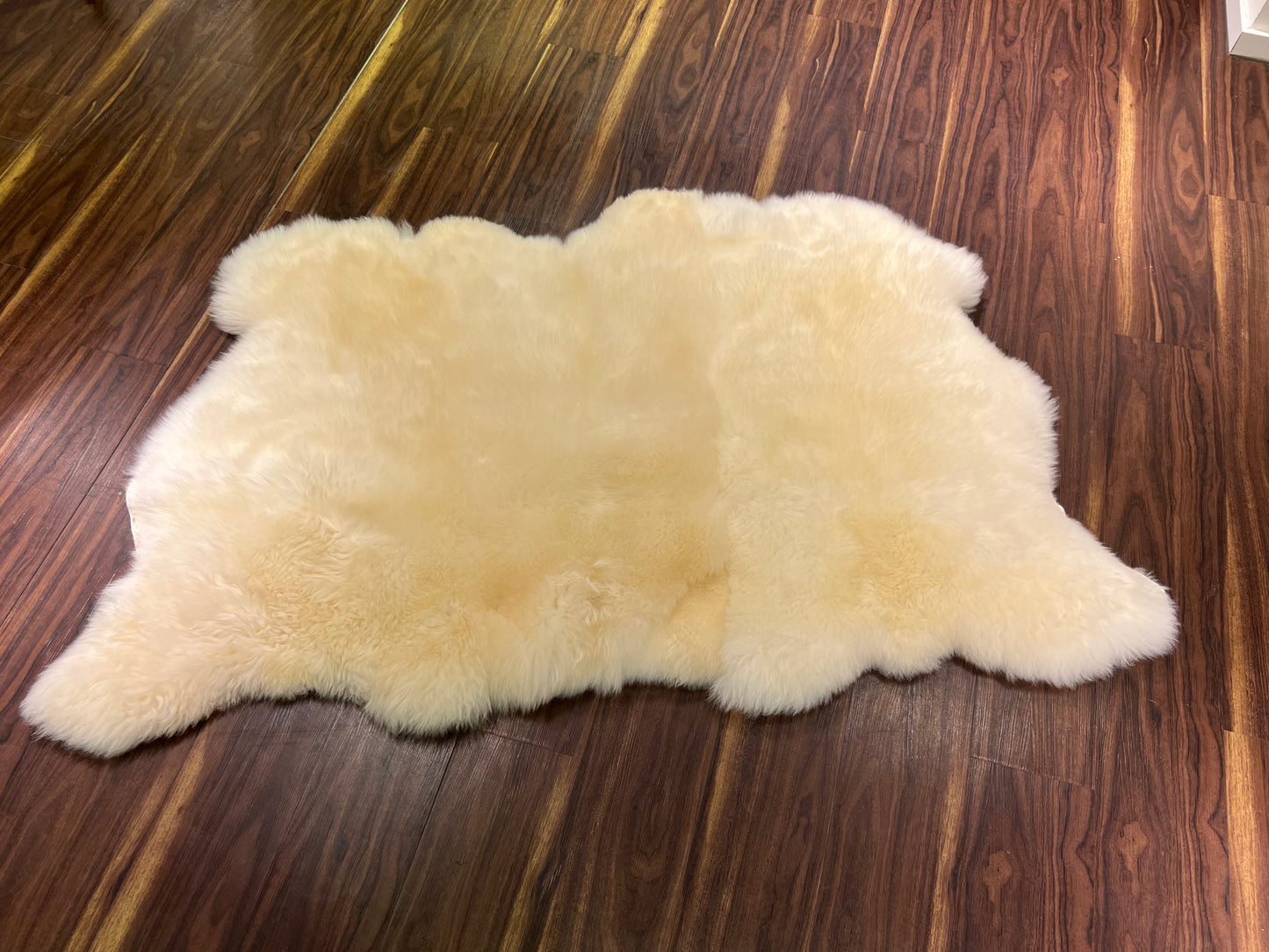 Schapenvacht van 3 aan elkaar (op bestelling)